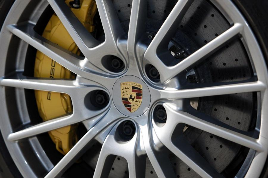  Porsche Panamera GTS 2013 года  (фото 43 из 52)